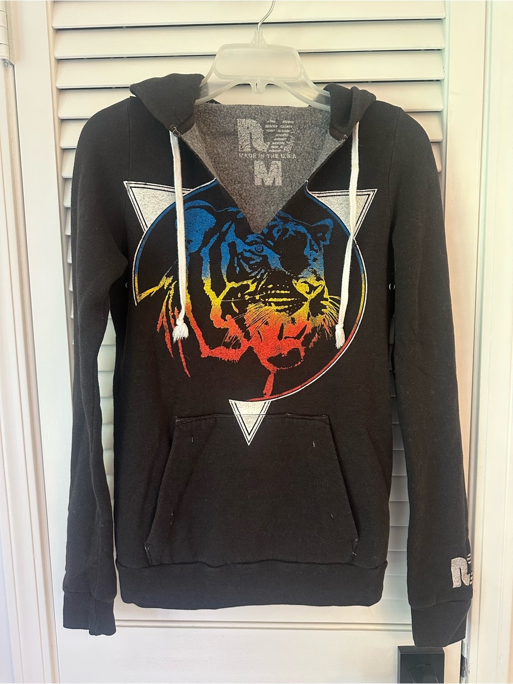 Rebel Yell Black Snug-Fit Hoodie with Multicolor Tiger Graphic